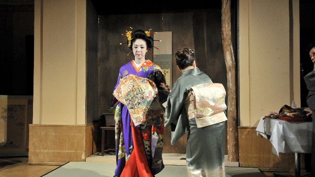 Invito alla Vestizione della geisha e della oiran. Parabiago, Crespi Cup 2012.